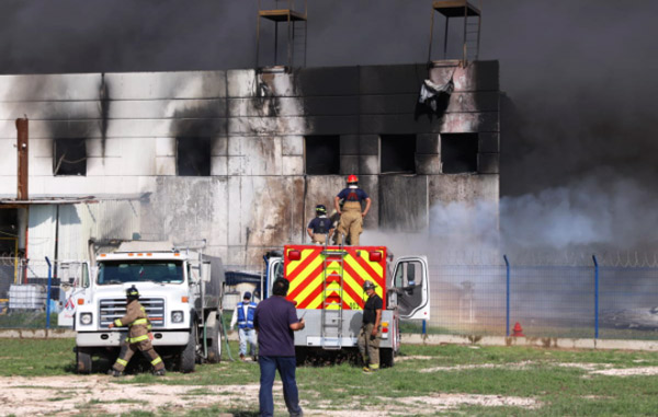 Atendió Protección Civil incendio en maquiladora de Villa Florida 1 7 5