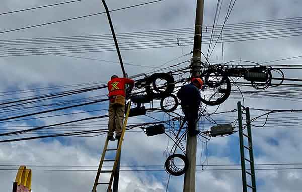 CABLES