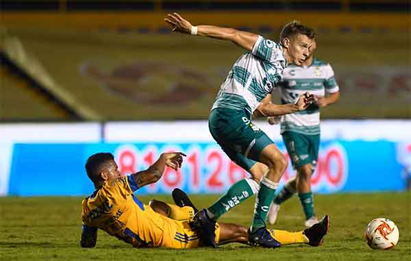 Santos no puede en 'El Volcán' y Tigres regresa al triunfo 2 SANTOS