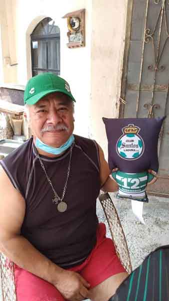 Club Santos Laguna reconoce noble acción de fanático reynosense 1 Santos 2
