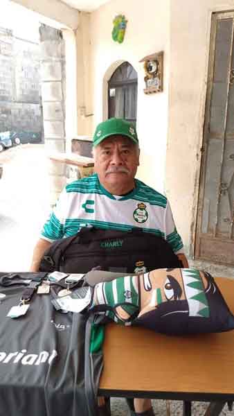 Club Santos Laguna reconoce noble acción de fanático reynosense 2 Santos 3