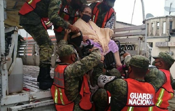 Inundaciones en Tabasco y Chiapas dejan 28 muertos (FOTOS) 8 3 2