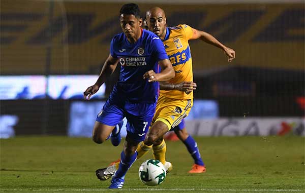 Tigres la 'cruzazulea' y cae 3-1 en juego de ida 4 CRUZ AZUL 5