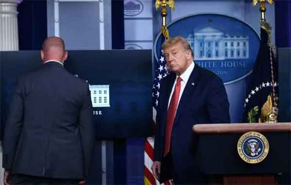DONALD TRUMP