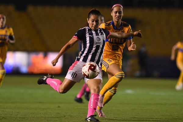 Campeonas pintan su raya a Tigres femenil 2 Rayadas 4