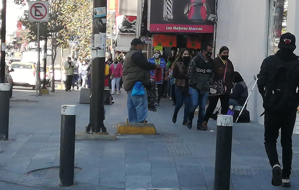 Abarrotan comercios del centro de Monterrey previo a cierre 2 129957679 413436900011662 5885340363567698569 n