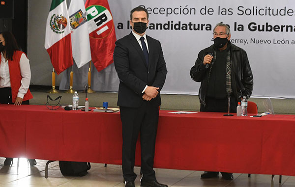 Adrian de la Garza se registra como precandidato del PRI para gobernador de NL 2 130566967 384505912630949 7011576939240067634 n