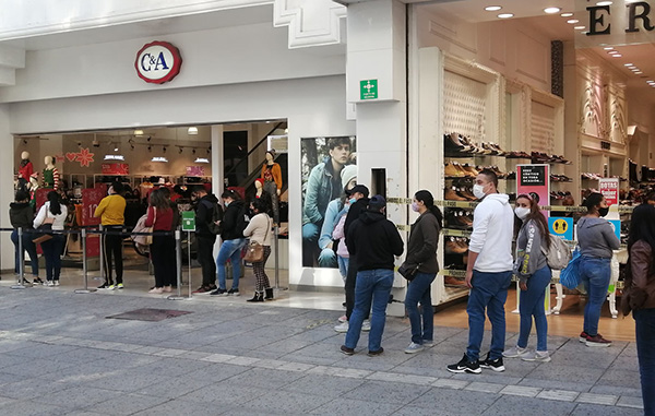 Regresan aglomeraciones al centro de Monterrey 2 131334456 694904321214432 3988190827894134103 n