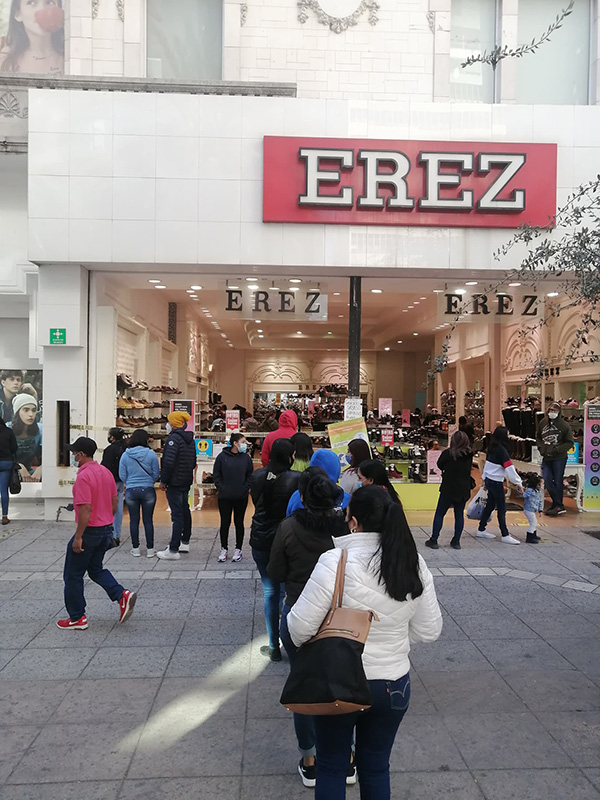 Regresan aglomeraciones al centro de Monterrey 3 131453270 1141698549579248 5733472680950296624 n