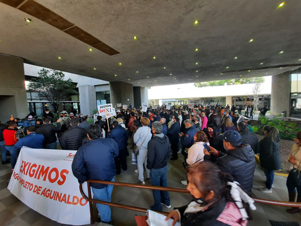Maestros no cesan, suman cuatro días protestando 6 Maestros 4 1