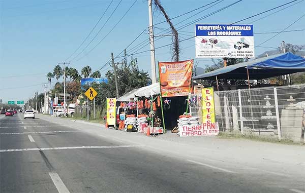 Baja tráfico en la Carretera Nacional; viveros desafían cierre 2 NACIONAL 3