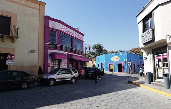 Orden de cierre le roba la 'magia' a Santiago, NL 2 SANTIAGO 3