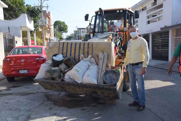Lleva Chucho Nader jornada de limpieza a colonias 1 Tampico 1 2