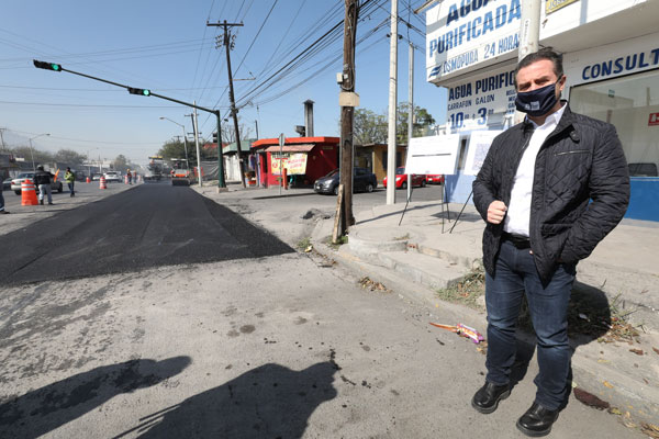 Supervisa Adrián de la Garza trabajos de bacheo 3 Vialidades regias 4 4