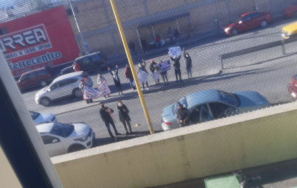Le llevan porras a paciente Covid en clínica de Saltillo 1 137266354 157246432609173 8609064055612150231 n