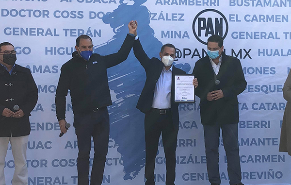 Larrazabal recibe constancia de candidato a la gubernatura de NL por el PAN 1 139452917 452940222759091 8310114026774452704 n