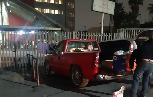 Regalan café para el frío en negocio de motos en Guadalupe 2 4e
