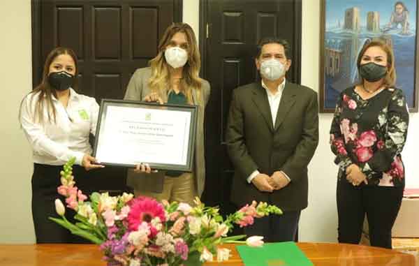 Programa de becas en Reynosa, ejemplo nacional: rector IIES 1 IIES