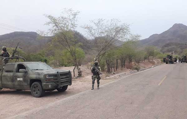 MILITARES