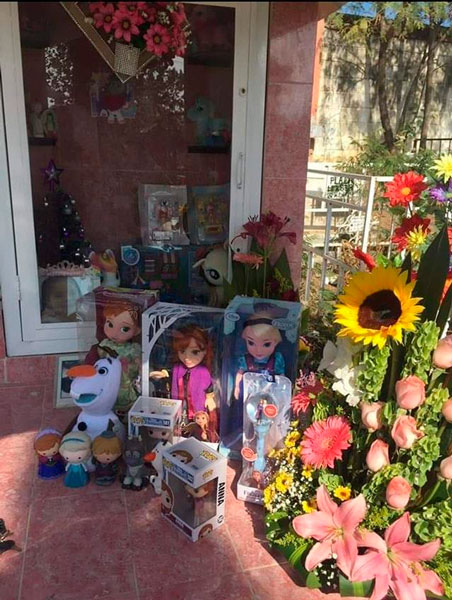 Denuncian profanación de tumba para robarse unos juguetes 3 Tumba 3