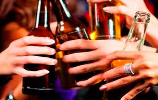 1384718alcoholfocus00696423