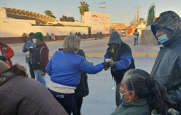 DIF Reynosa y Voluntariado llevan alimento a migrantes 1 151829224 1211094672666256 6473160989490796926 n