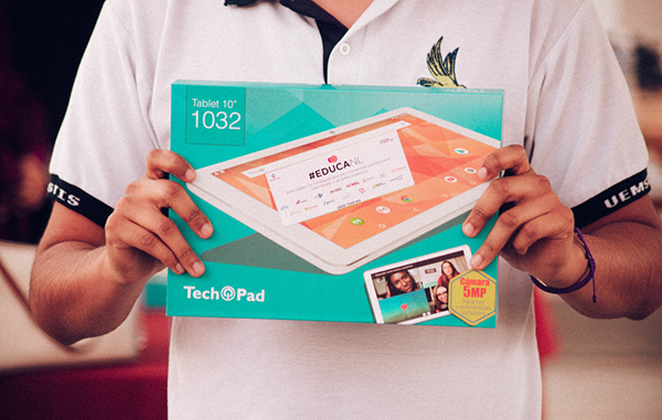 Entregan tabletas electrónicas a través de #EducaNL 1 152414558 181801060281807 8195976855430234073 n