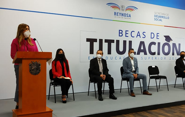Dan inicio al registro de becas de titulación 1 154409698 1355531718153386 3554778626773471241 n