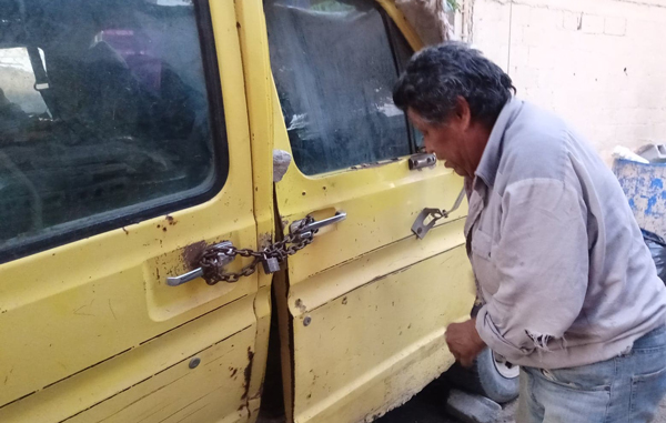 La camioneta de Don Boni es un 'milagro' rodante 1 345