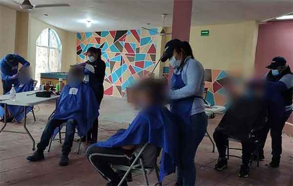 DIF Reynosa lleva jornada estética a centros asistenciales 1 DIF 2