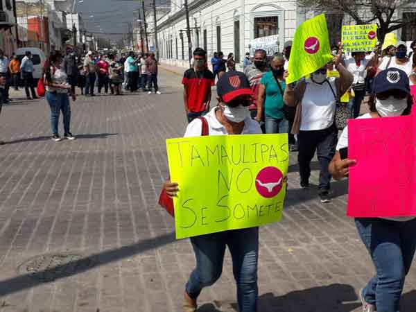 Realizan mitin contra desafuero de Cabeza de Vaca 11 Marcha Cabeza de Vaca 12