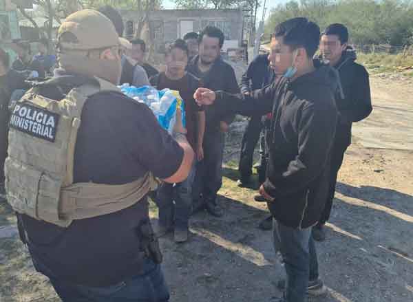 Aseguran en Reynosa 49 migrantes; 8 son mexicanos 1 Migrantes 2