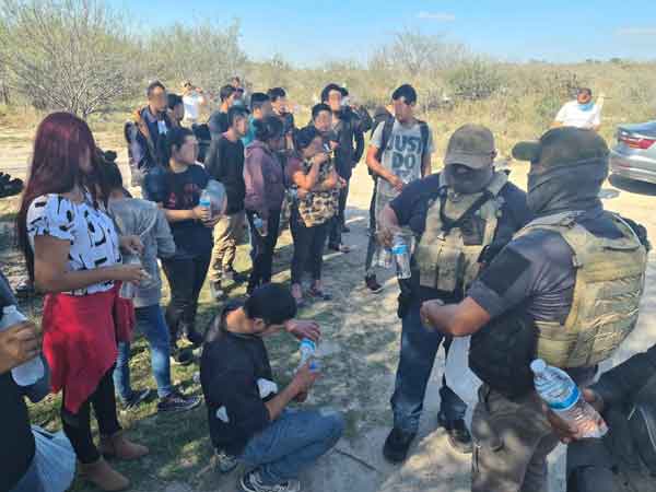 Aseguran en Reynosa 49 migrantes; 8 son mexicanos 4 Migrantes 6