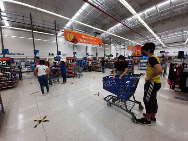 Reanudan actividad económica en supermercados y plazas comerciales en NL 8 Reapertura 7