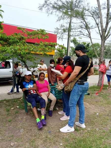 Se accidenta, apuñala a chofer y toma rehenes 5 altamira choque 2