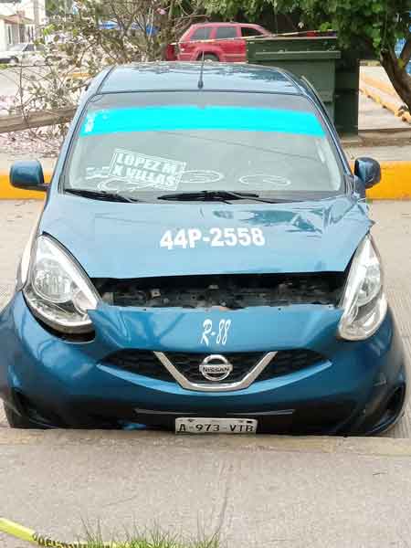 Se accidenta, apuñala a chofer y toma rehenes 4 altamira choque 4