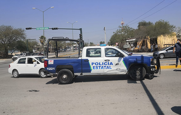 Patrulla de Tránsito choca con una de la Estatal 1 163598862 907630180068950 5396025312750979133 n