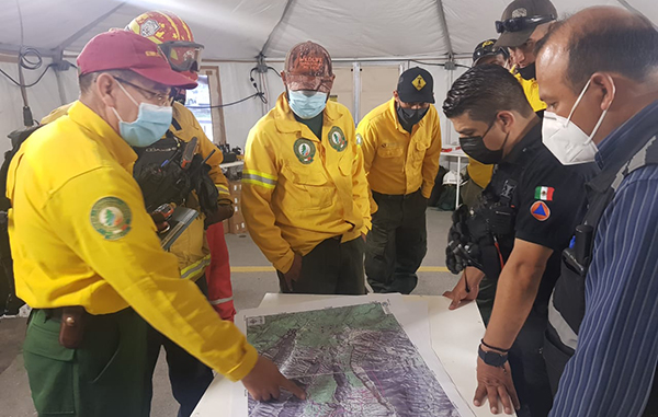 Controlan 50 por ciento del incendio en sierra de Santiago 7 165495179 203198191136479 2069890893999187924 n