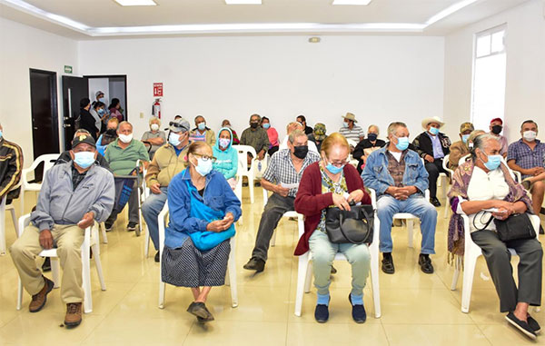 DIF Reynosa realiza estudios en campaña de cirugías de cataratas 1 DIF REYNOSA 2 1