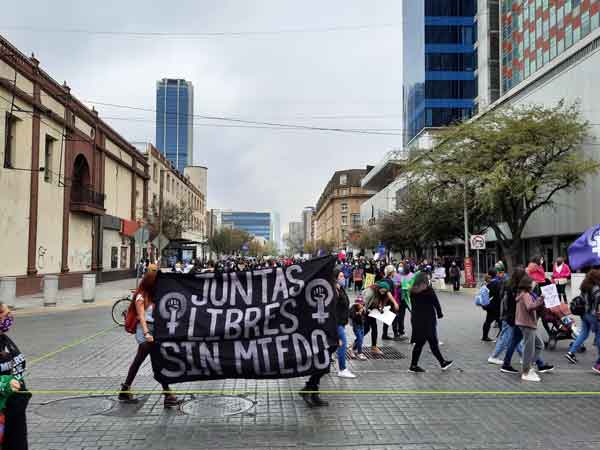 Concluye marcha feminista en NL 4 Marcha concluye 4
