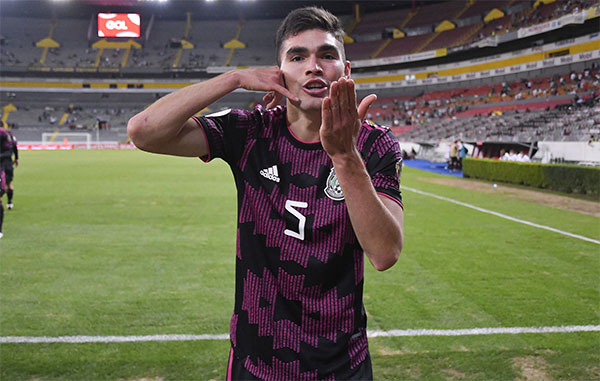 México vence 2-0 a Canadá y ya está en los Juegos Olímpicos 1 VAZQUEZ
