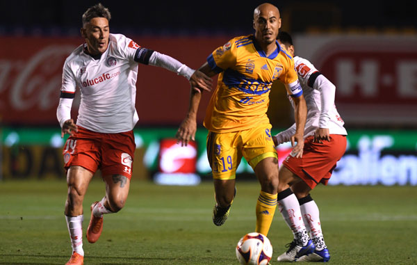 Vive Tigres 'infierno' con los Diablos del Toluca 3 jure