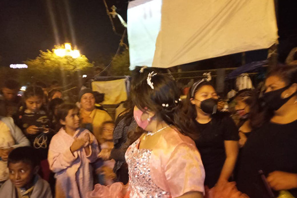 Quinceañera reynosense convive con migrantes 1 171286721 485779906106406 8383538851170027620 n