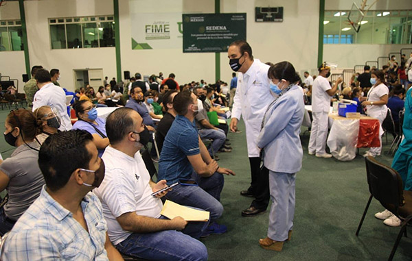 Inicia con gran afluencia vacunación de personal educativo 2 178790074 175961974381121 2477212075480436520 n