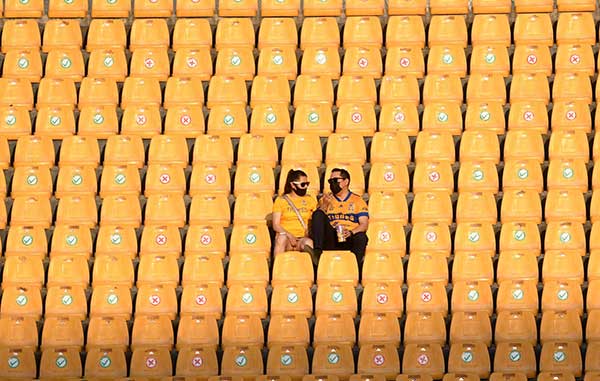 Aficionados regresan al Volcán tras un año 3 TIGRES 2