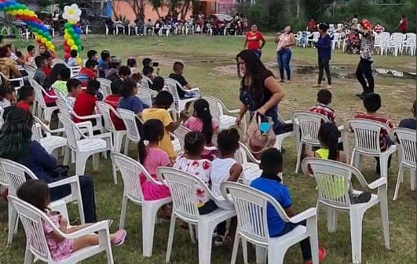 Festejan a niños que menos tienen 2 180867088 622602065367449 8192574868327948486 n