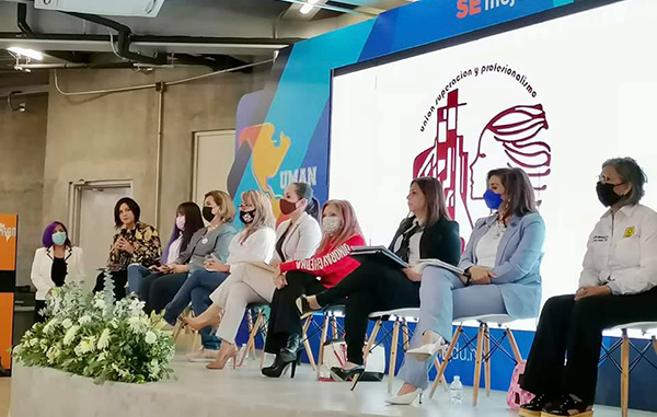 AMPRAC se reúne con candidatas a diputaciones federales 1 181352003 4079161998817499 7249111841684974417 n