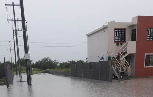 Afectados por lluvias en Reynosa, exigen pronta solución a inundaciones 3 187362000 2010121745809850 7154791687007366509 n