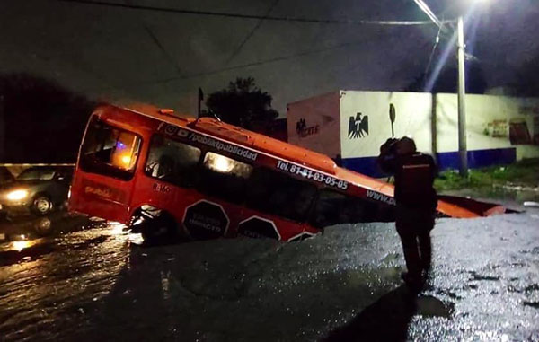 Tormenta provoca daños en límites de Guadalupe y Juárez 2 193779729 277677597425719 8471042258222622315 n