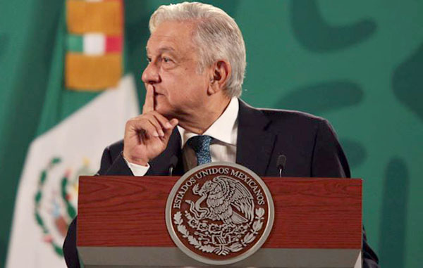 Incumple-Presidente-con-tapabo_1332310